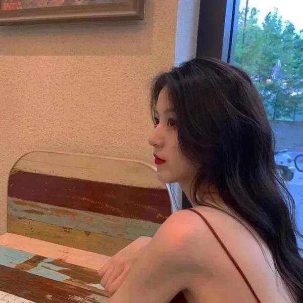 残酷女淫魔
